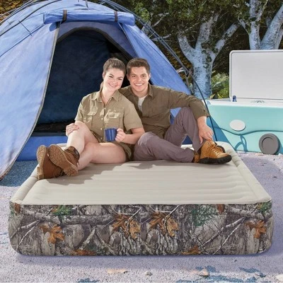 RealTree Edge Camo Sport Air 13" Outdoor Air Mattress With Hands-Free Electric Pump - Queen 6 RealTree Edge Camo Sport Air 13" Outdoor Air Mattress With Hands-Free Electric Pump - Queen - Image 4